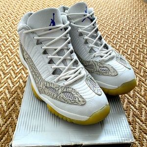 Jordan 11 Retro Low 8.5